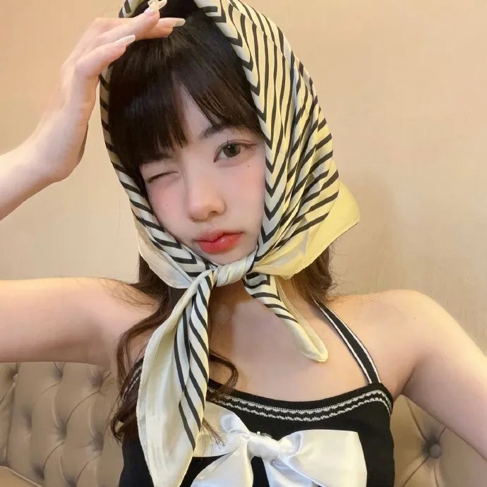 钢盔